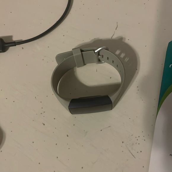 Fitbit Charge 2 - Picture 1 of 7